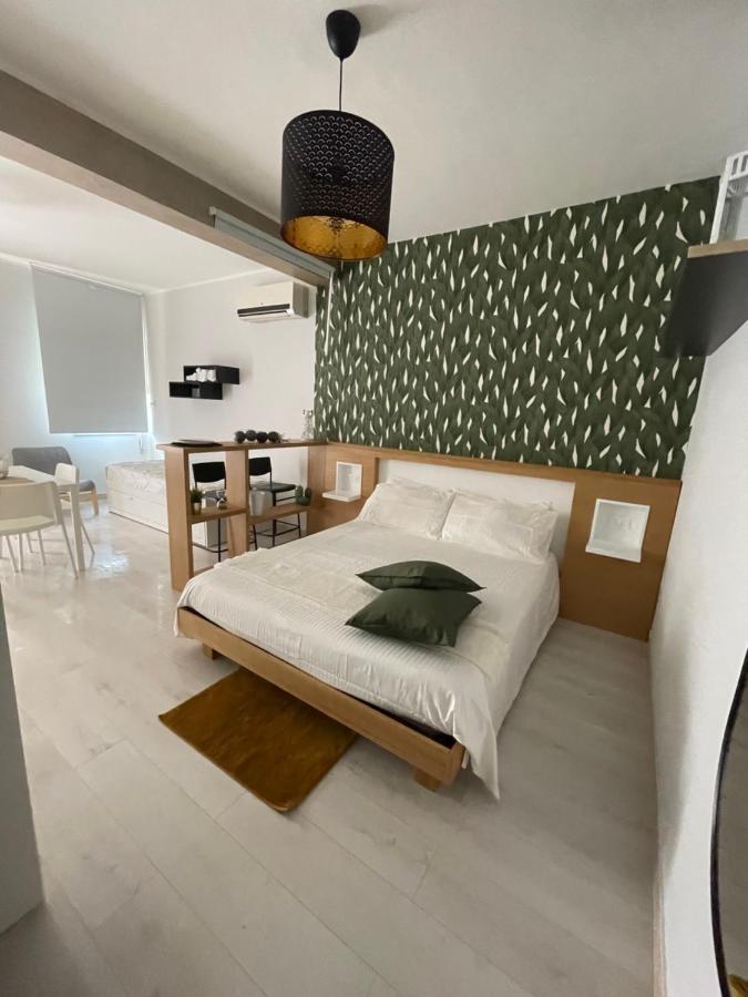 Casa XXI Aprile Apartment อิโซลา เดลเล เฟมมิเน ภายนอก รูปภาพ