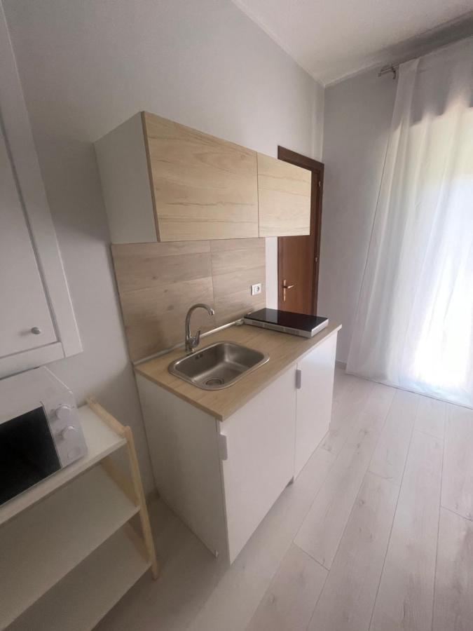 Casa XXI Aprile Apartment อิโซลา เดลเล เฟมมิเน ภายนอก รูปภาพ